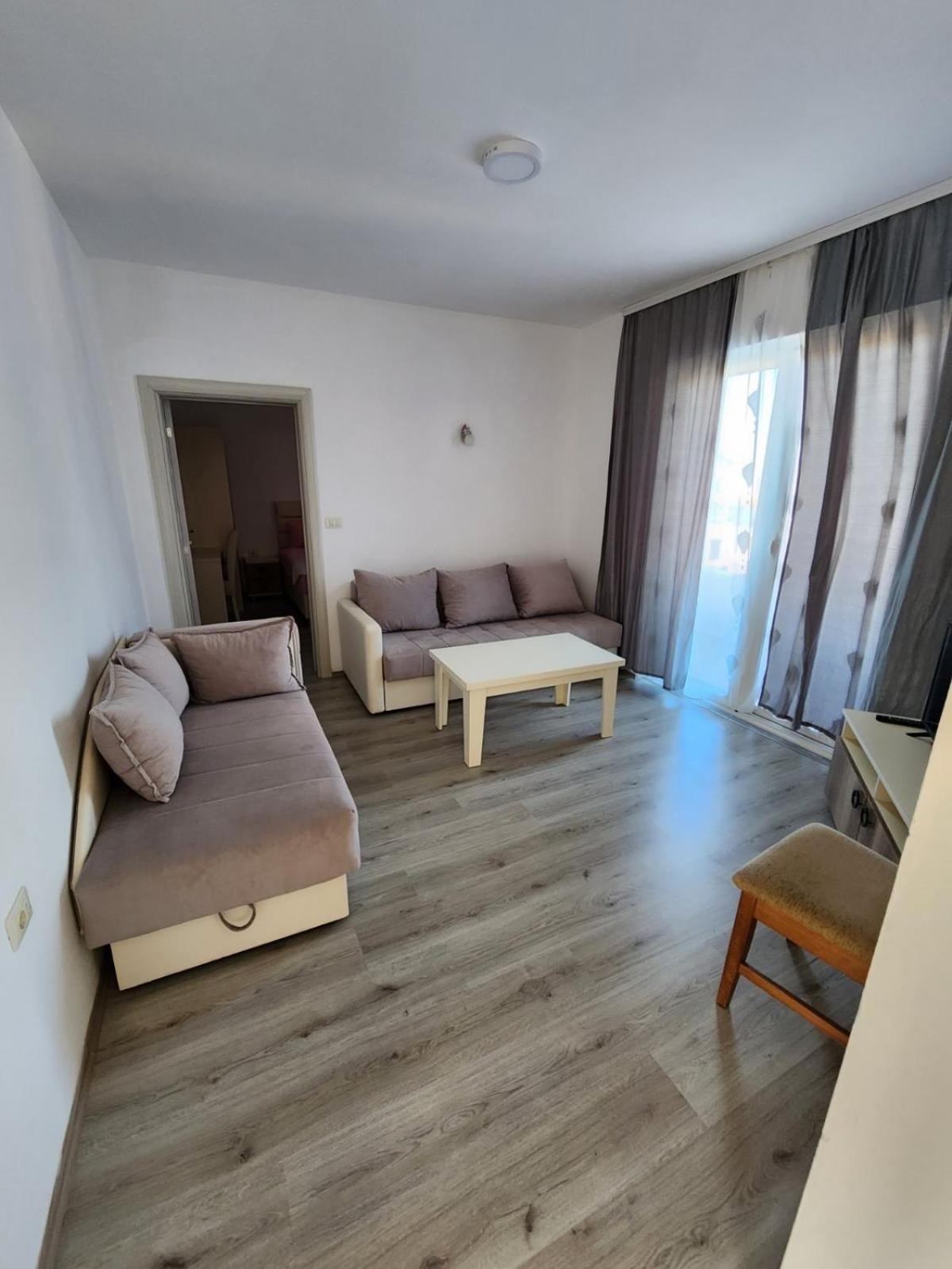 Apartment Flora Bregvija Εξωτερικό φωτογραφία